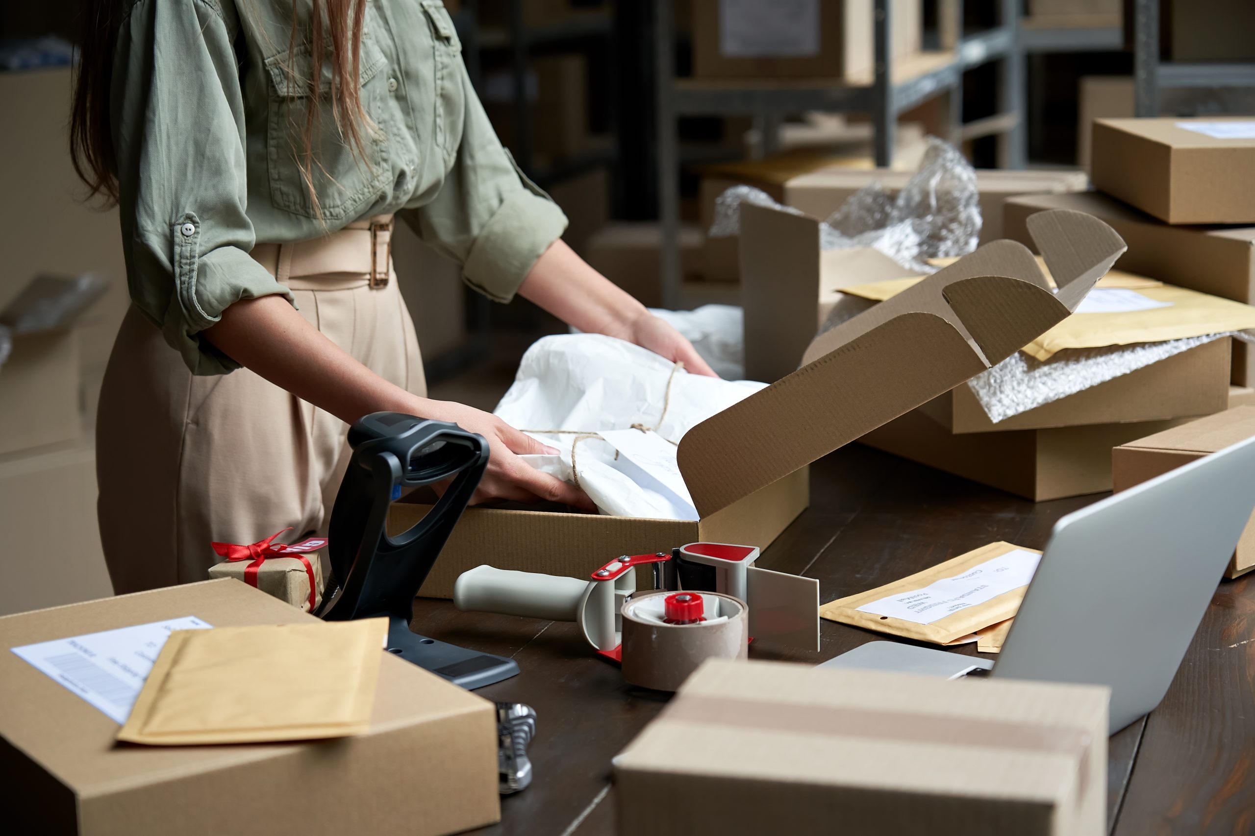 Best practices for dropshipping during peak seasons