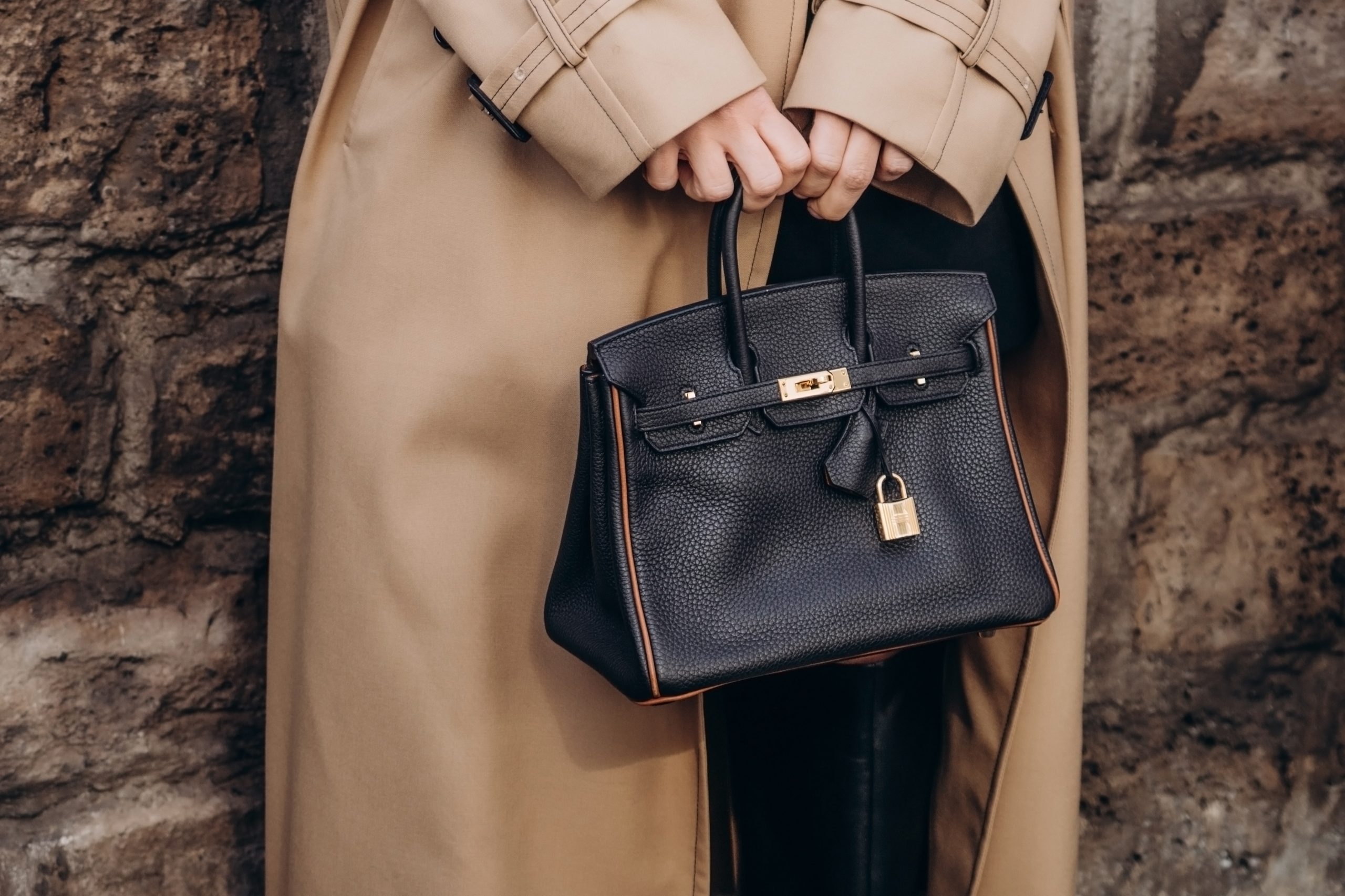Online trade of second-hand luxury goods making billions