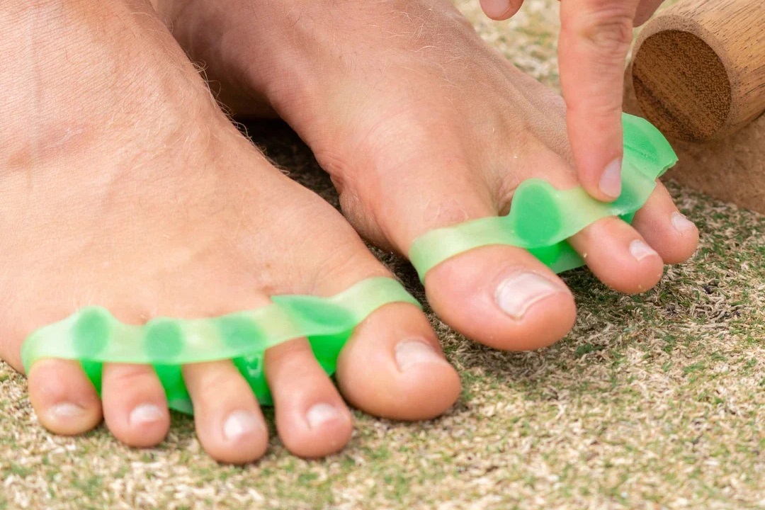 Wholesale trend alert: toe spacers transform fitness and foot health